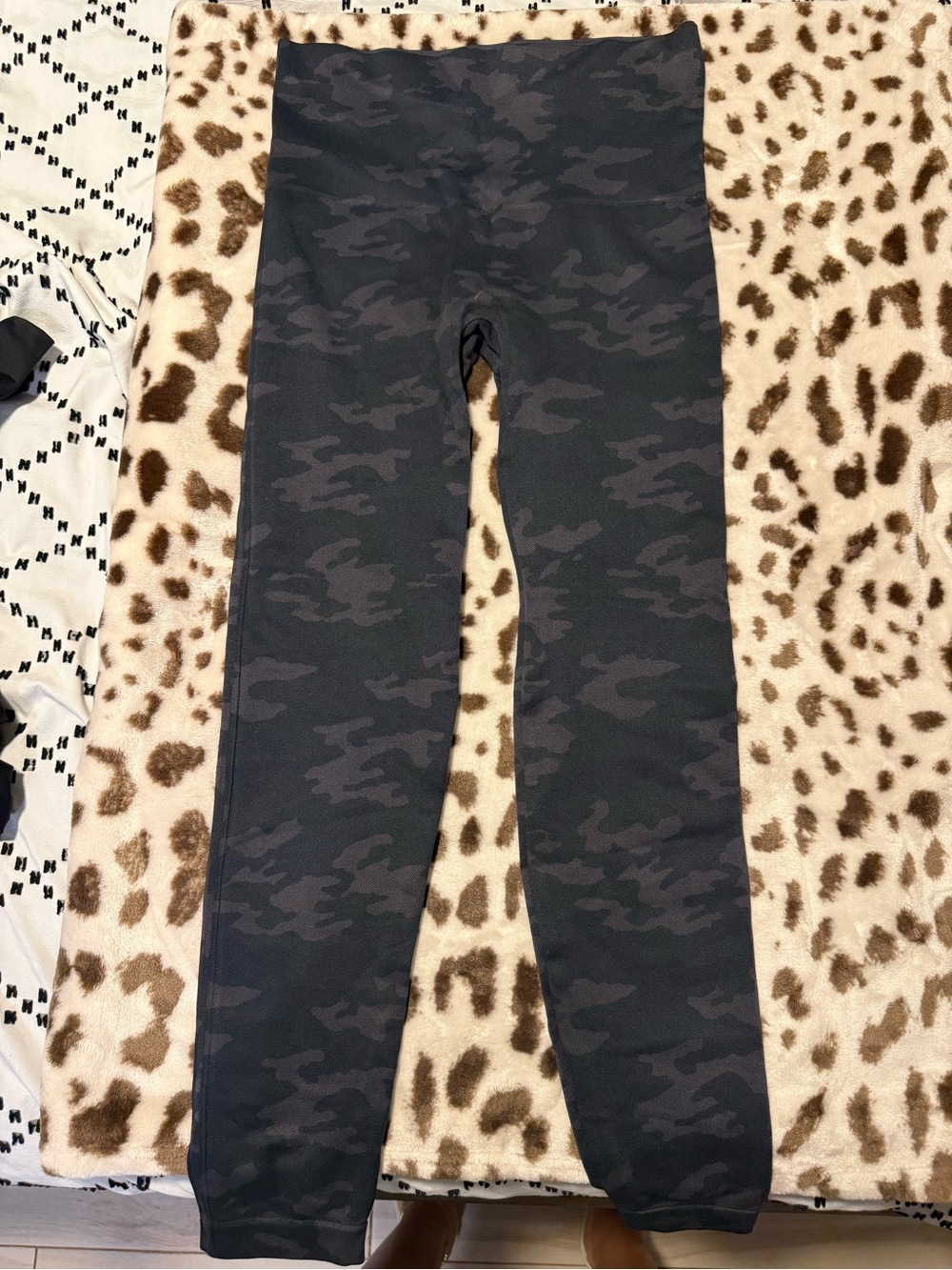 SPANX Black & Charcoal Camo High-Rise Leggings